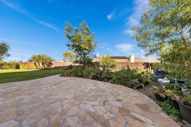 27869 Dogwood Gln, Escondido, CA 92026