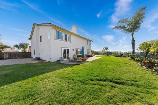 27869 Dogwood Gln, Escondido, CA 92026