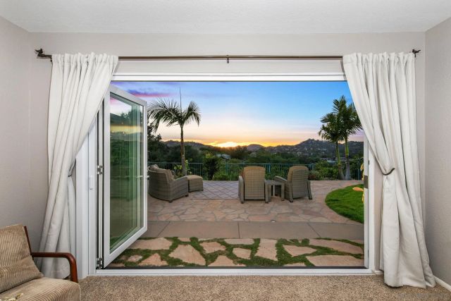 27869 Dogwood Gln, Escondido, CA 92026