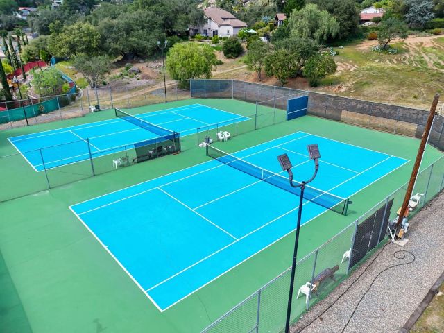 27869 Dogwood Gln, Escondido, CA 92026