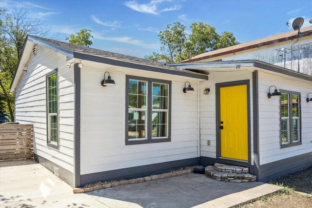 1306 Brighton, San Antonio, TX 78211