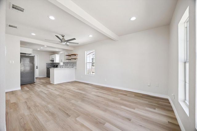 1306 Brighton, San Antonio, TX 78211