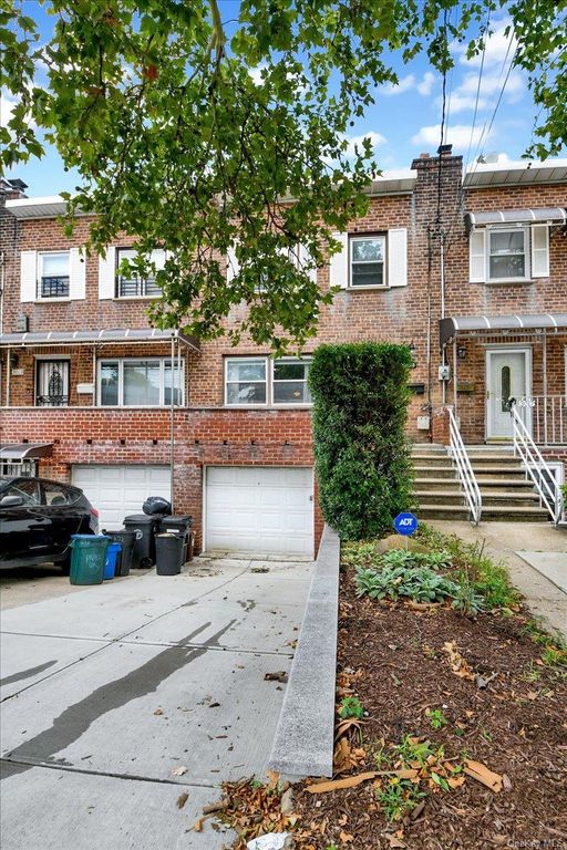3015 Waterbury Avenue, Bronx, NY 10461 — photo 2