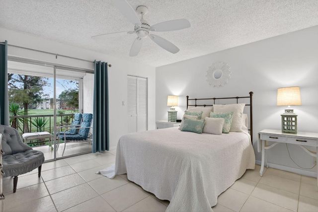 6080 NW 44th Street 214, Lauderhill, FL 33319