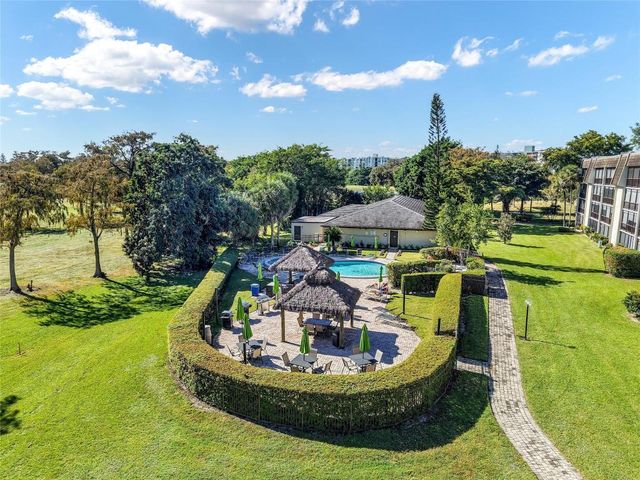 6080 NW 44th Street 214, Lauderhill, FL 33319