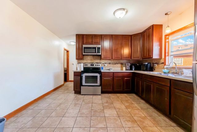 4423 Eberly Avenue, Brookfield, IL 60513