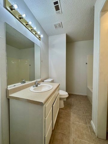 3406 SW Landau Court 2, Bentonville, AR 72712