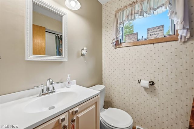 1 Wood Street, Leetonia, OH 44431