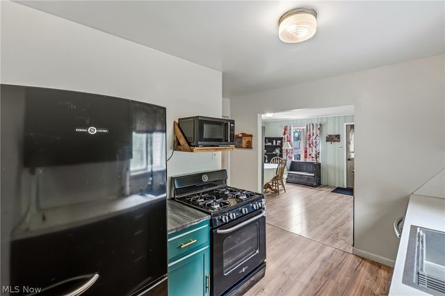 1 Wood Street, Leetonia, OH 44431