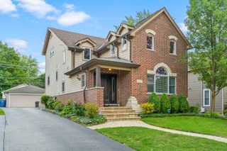 5229 Benton Avenue, Downers Grove, IL 60515