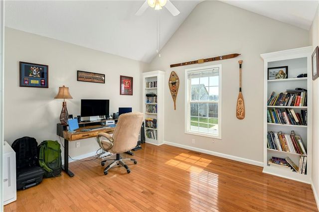 712 Rock Creek Drive, Lansing, KS 66043