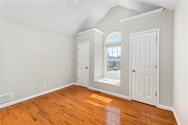 712 Rock Creek Drive, Lansing, KS 66043
