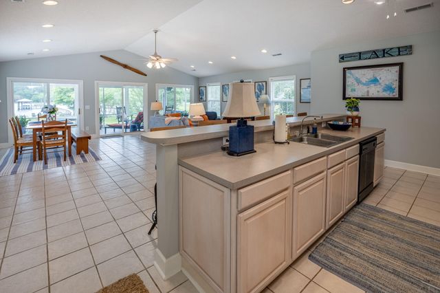 1170 Shore Drive, Manning, SC 29102