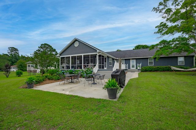 1170 Shore Drive, Manning, SC 29102