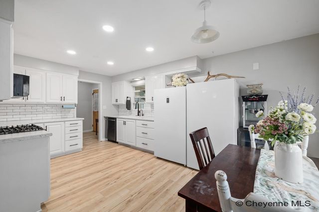 68 14TH ST, Wheatland, WY 82201