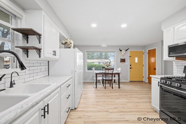 68 14TH ST, Wheatland, WY 82201