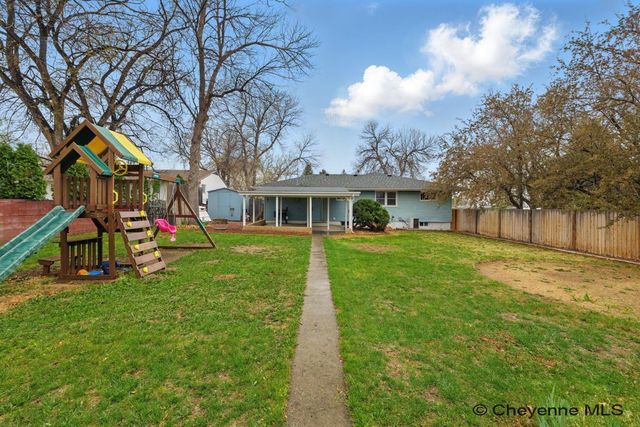 68 14TH ST, Wheatland, WY 82201