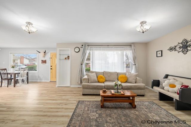 68 14TH ST, Wheatland, WY 82201