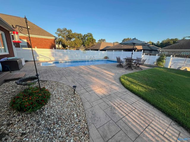 546 Blackshear Lane SW, Hartselle, AL 35640
