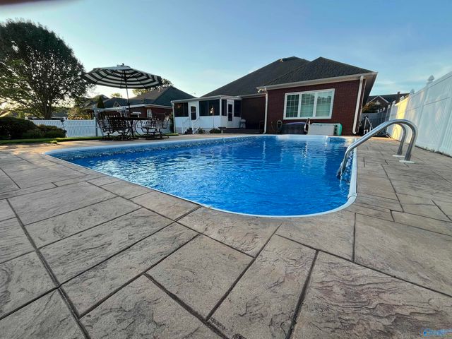 546 Blackshear Lane SW, Hartselle, AL 35640