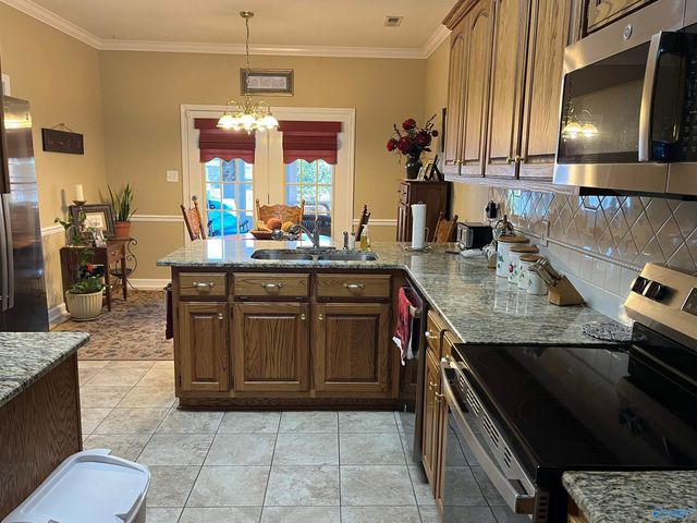 546 Blackshear Lane SW, Hartselle, AL 35640
