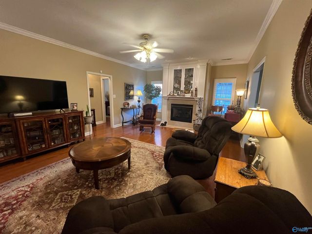 546 Blackshear Lane SW, Hartselle, AL 35640