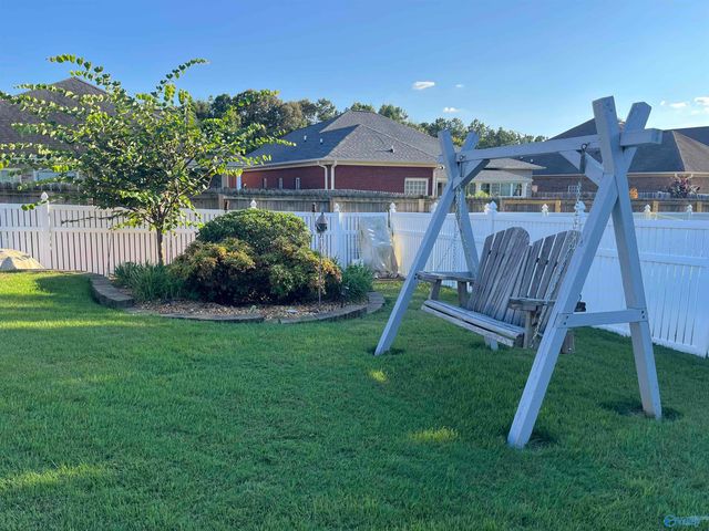 546 Blackshear Lane SW, Hartselle, AL 35640