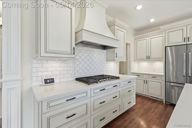 35339 W 13 Mile Road, Farmington Hills, MI 48331
