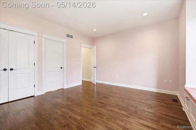 35339 W 13 Mile Road, Farmington Hills, MI 48331