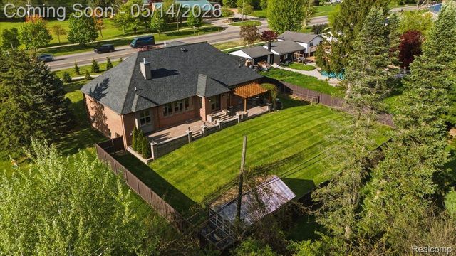 35339 W 13 Mile Road, Farmington Hills, MI 48331
