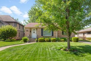 515 Longfellow Avenue, Deerfield, IL 60015