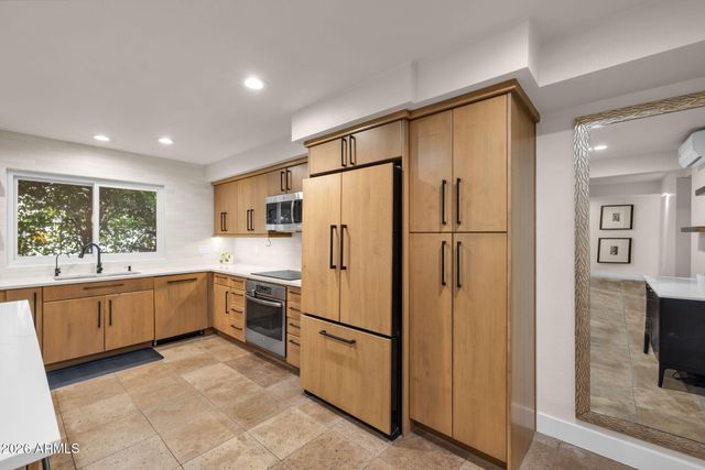 7609 N LYNN OAKS Drive, Scottsdale, AZ 85258