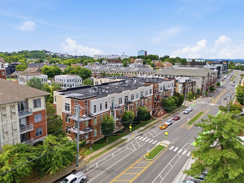205 31st Ave N Apt 310, Nashville, TN 37203