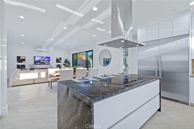 10322 Avenida Cinco De Mayo, Fountain Valley, CA 92708