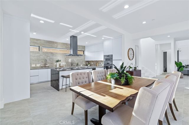 10322 Avenida Cinco De Mayo, Fountain Valley, CA 92708