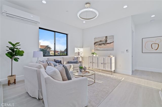 10322 Avenida Cinco De Mayo, Fountain Valley, CA 92708