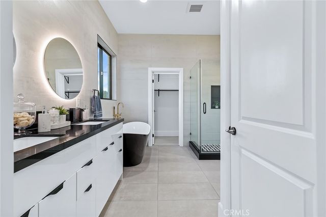 10322 Avenida Cinco De Mayo, Fountain Valley, CA 92708