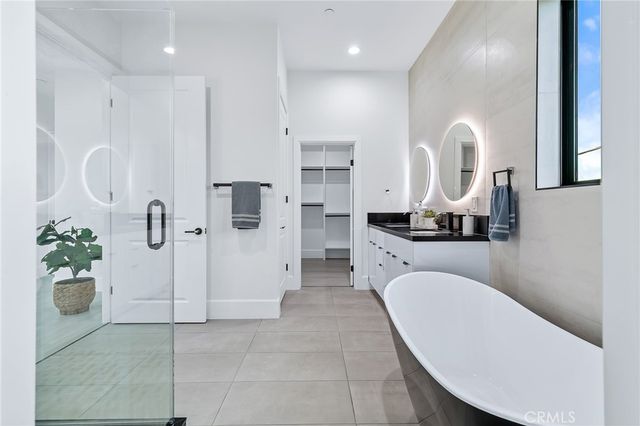 10322 Avenida Cinco De Mayo, Fountain Valley, CA 92708