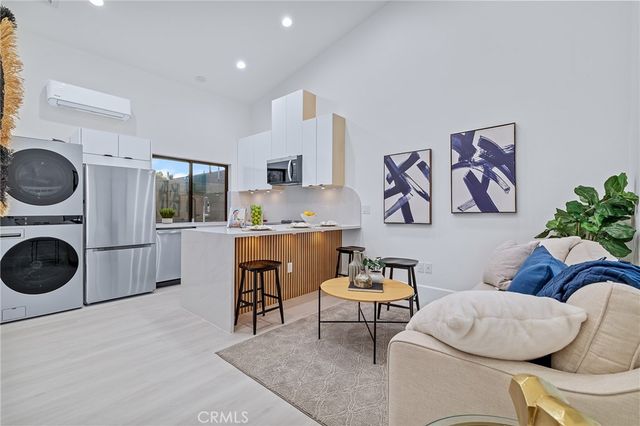 10322 Avenida Cinco De Mayo, Fountain Valley, CA 92708