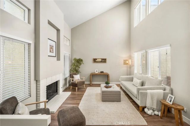 8 Claret 49, Irvine, CA 92614