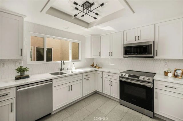 8 Claret 49, Irvine, CA 92614