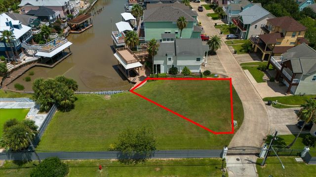 136 Starboard, San Leon, TX 77539