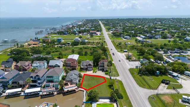 136 Starboard, San Leon, TX 77539
