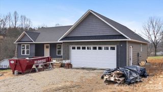 17 Baileys Cove Road 10, Marshall, NC 28753