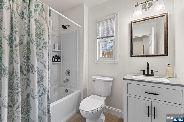 9 Wedgewood Drive 93, Verona, NJ 07044