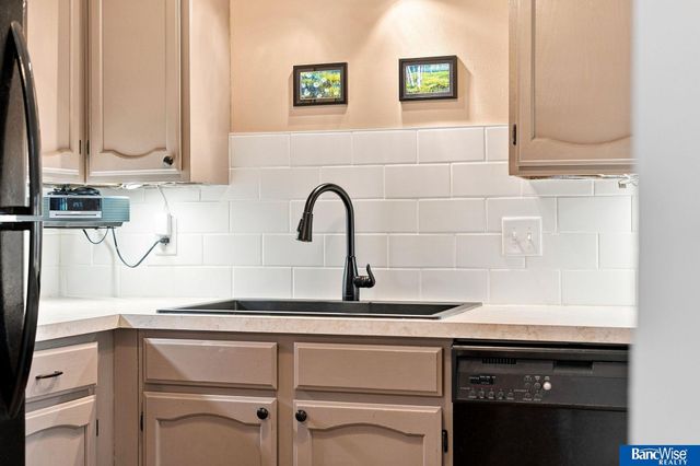 2401 NW 50 Street, Lincoln, NE 68524