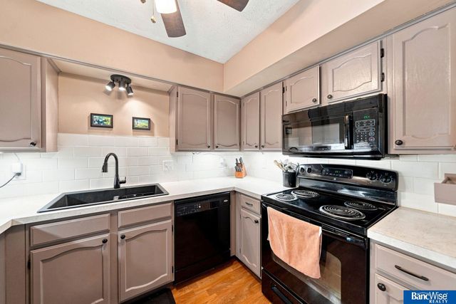 2401 NW 50 Street, Lincoln, NE 68524