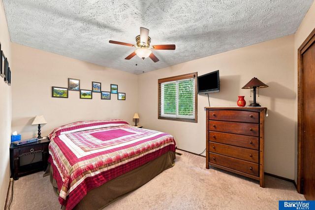 2401 NW 50 Street, Lincoln, NE 68524