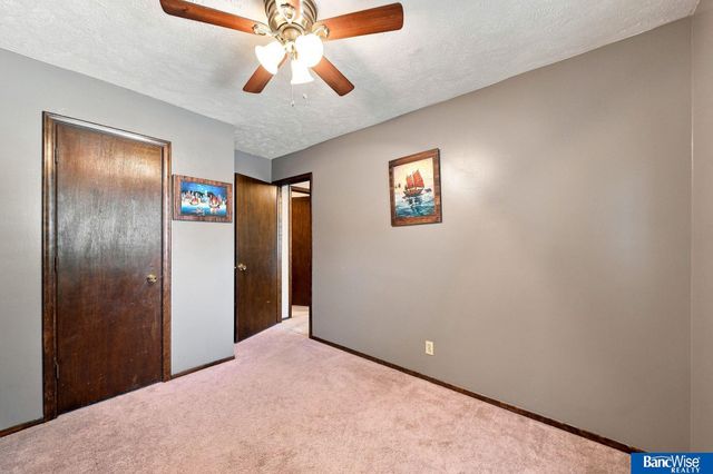 2401 NW 50 Street, Lincoln, NE 68524