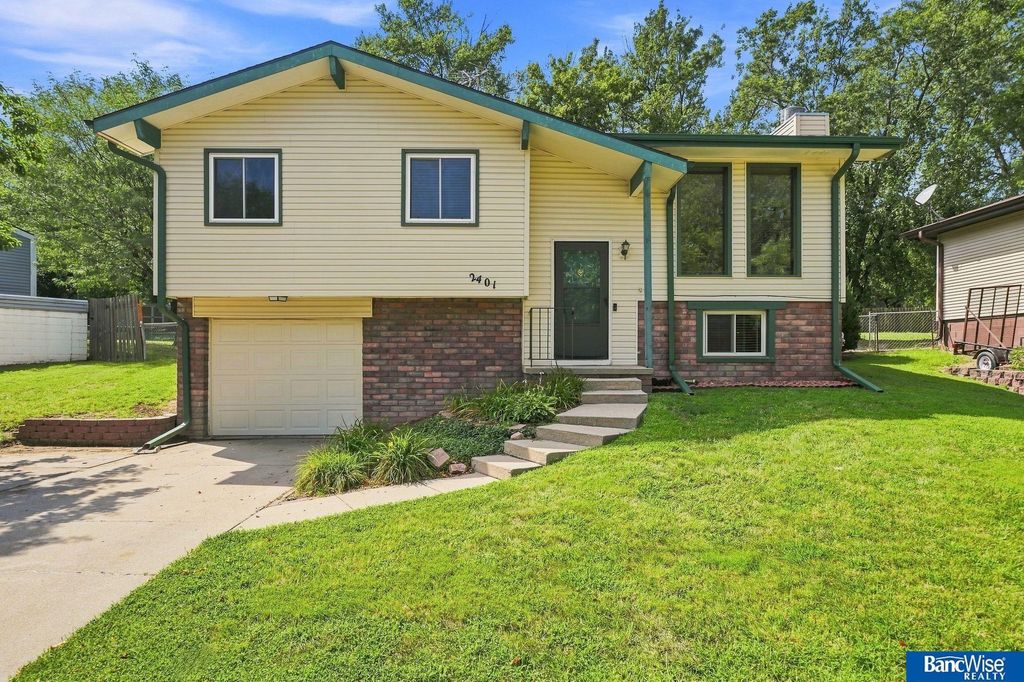 2401 NW 50 Street, Lincoln, NE 68524